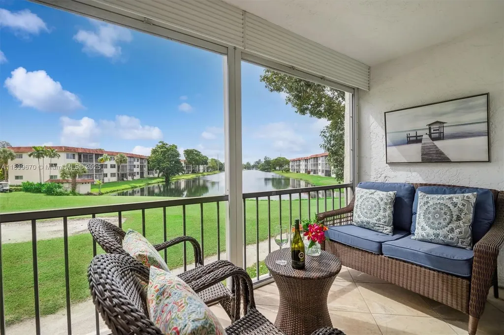 411 S Hollybrook Drive Pembroke Pines FL 33025