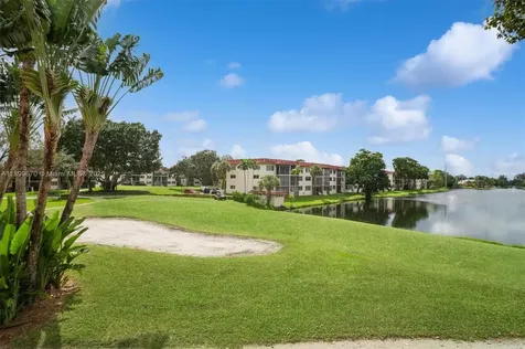 411 S Hollybrook Drive Pembroke Pines FL 33025