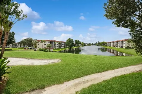411 S Hollybrook Drive Pembroke Pines FL 33025