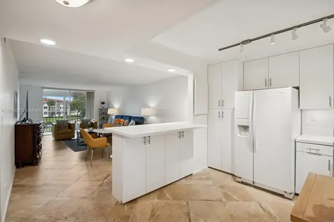 411 S Hollybrook Drive Pembroke Pines FL 33025