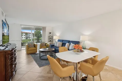 411 S Hollybrook Drive Pembroke Pines FL 33025