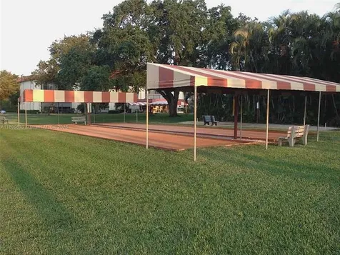 411 S Hollybrook Drive Pembroke Pines FL 33025