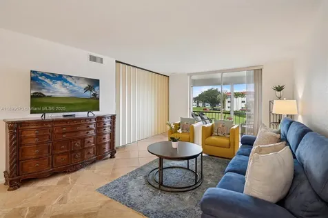 411 S Hollybrook Drive Pembroke Pines FL 33025