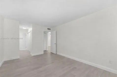 9437 SW 76th Street Miami FL 33173