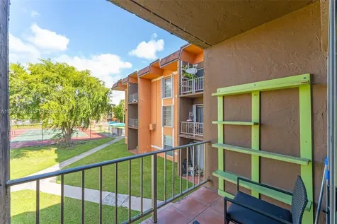9437 SW 76th Street Miami FL 33173