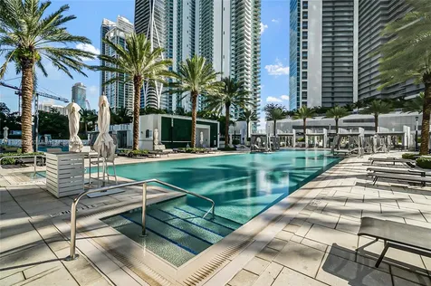 851 NE 1st Avenue Miami FL 33132