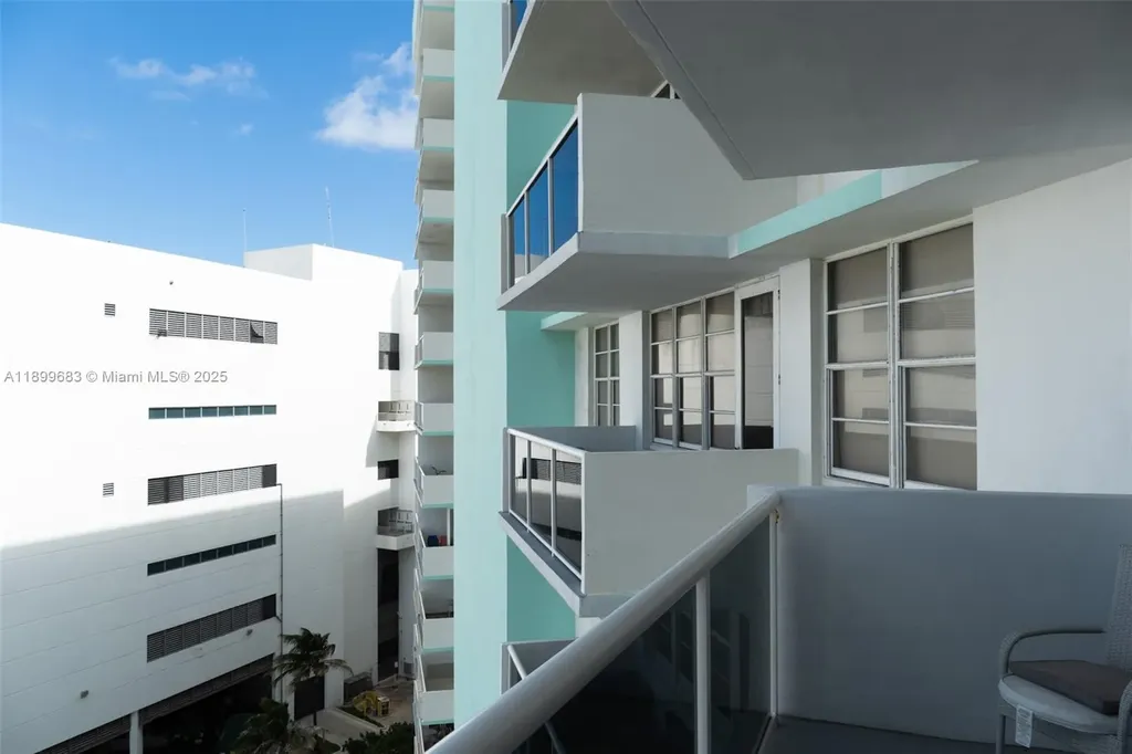 3725 S Ocean Drive Hollywood FL 33019