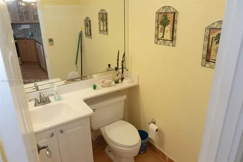 3725 S Ocean Drive Hollywood FL 33019