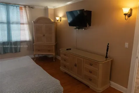 3725 S Ocean Drive Hollywood FL 33019