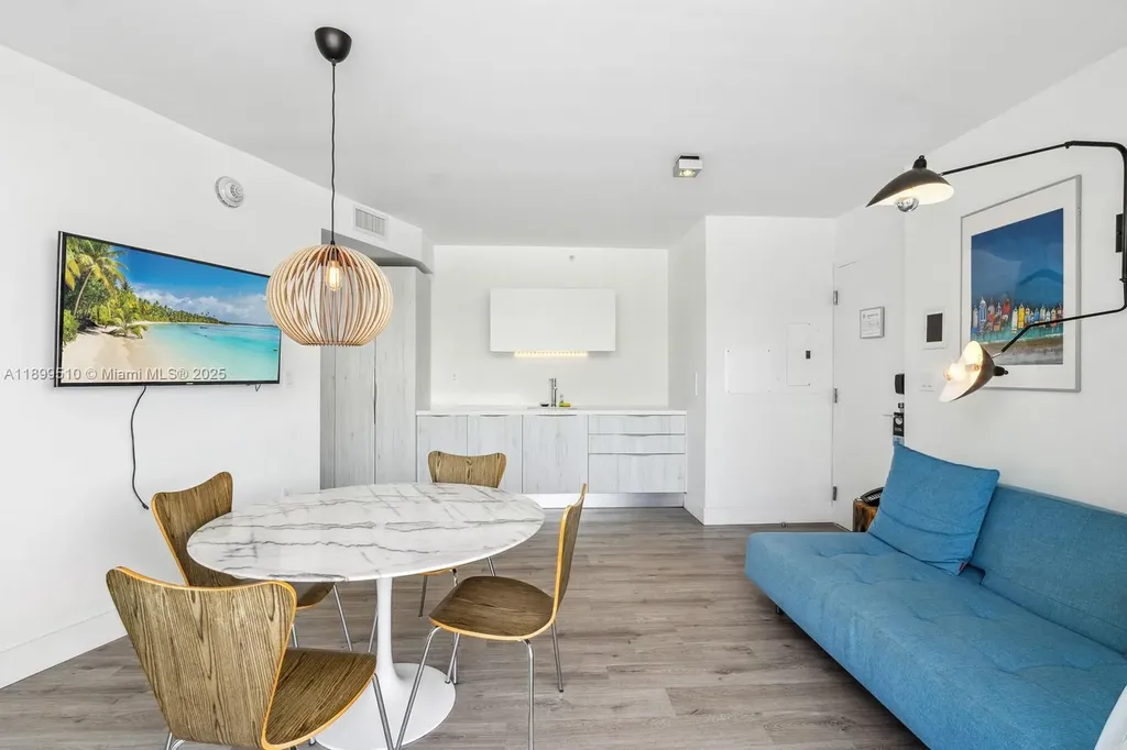 6080 Collins Avenue Miami Beach FL 33140