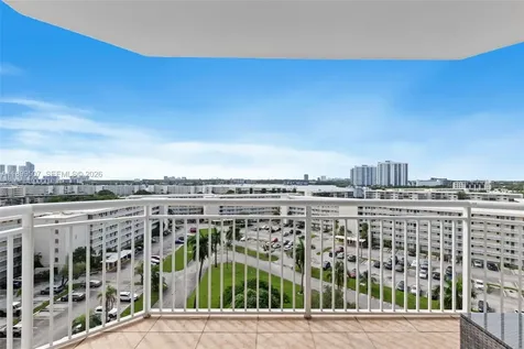 18021 Biscayne Boulevard Aventura FL 33160