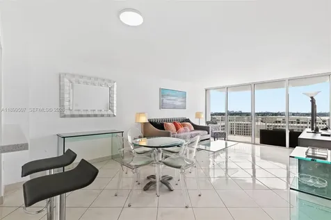 18021 Biscayne Boulevard Aventura FL 33160
