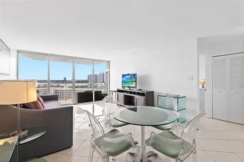 18021 Biscayne Boulevard Aventura FL 33160