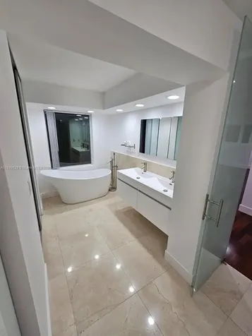 5754 NW 98th Avenue Doral FL 33178
