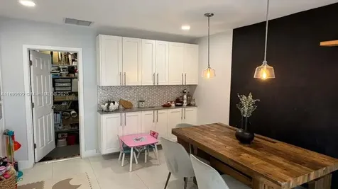 10761 SW 165th Street Miami FL 33157