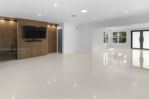 1429 Rodman Street Hollywood FL 33020