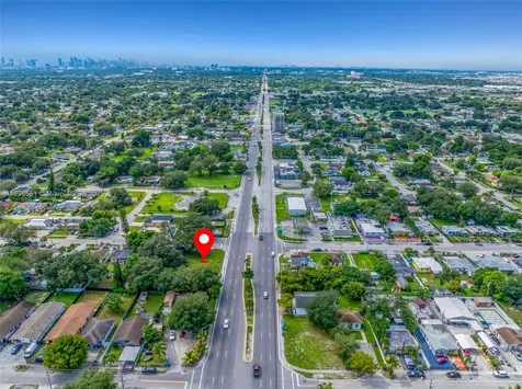 90 2200 Miami FL 33147