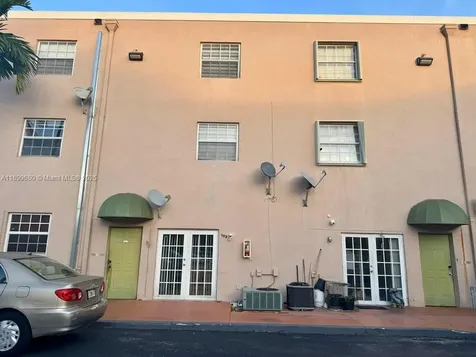 420 E 1st Avenue Hialeah FL 33010