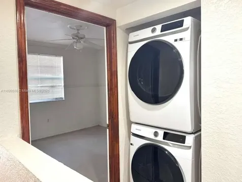 420 E 1st Avenue Hialeah FL 33010