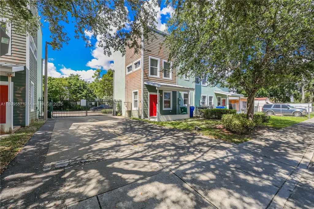 6960 NW 4th Avenue Miami FL 33150