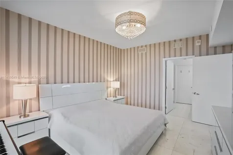 16385 Biscayne Boulevard North Miami Beach FL 33160