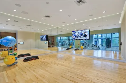 16385 Biscayne Boulevard North Miami Beach FL 33160