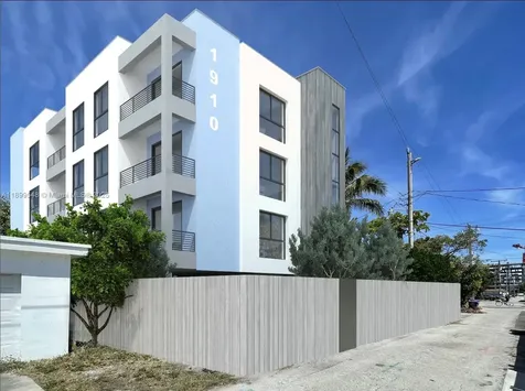 1910 Washington Street Hollywood FL 33020