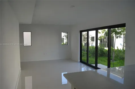 1160 NW 2nd Lane Florida City FL 33034
