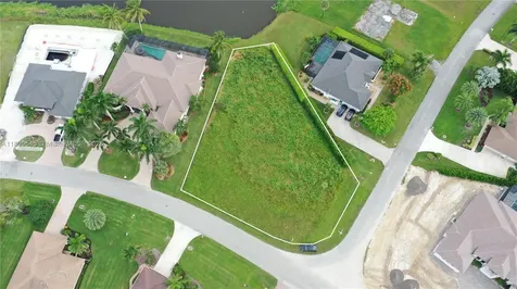 18018 Royal Hammock Boulevard Naples FL 34114