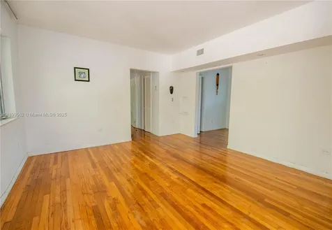1485 Bay Road Miami Beach FL 33139