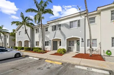 1655 SE 30th Street Homestead FL 33035