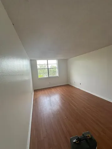 482 NW 165th Street Road Miami FL 33169