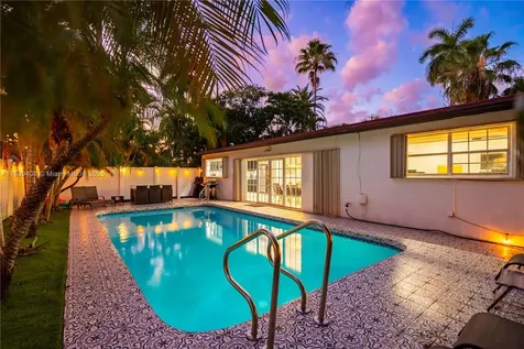 1244 Garfield Street Hollywood FL 33019
