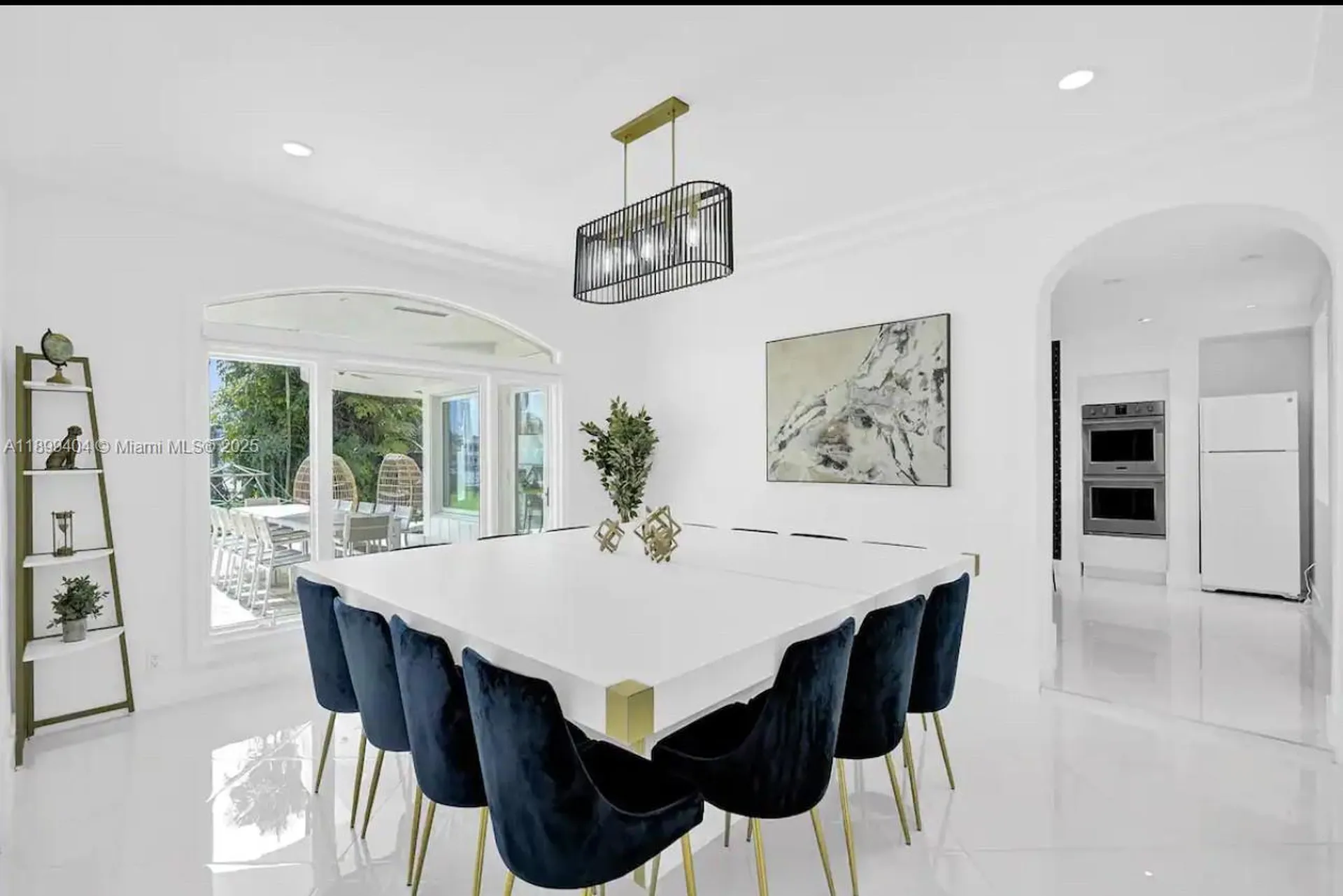 929 N Southlake Drive Hollywood FL 33019