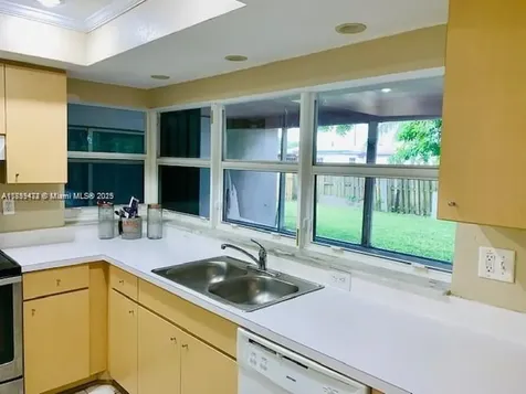 6720 NW 28th Street Sunrise FL 33313