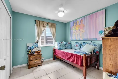 7967 NW 186th Terrace Hialeah FL 33015