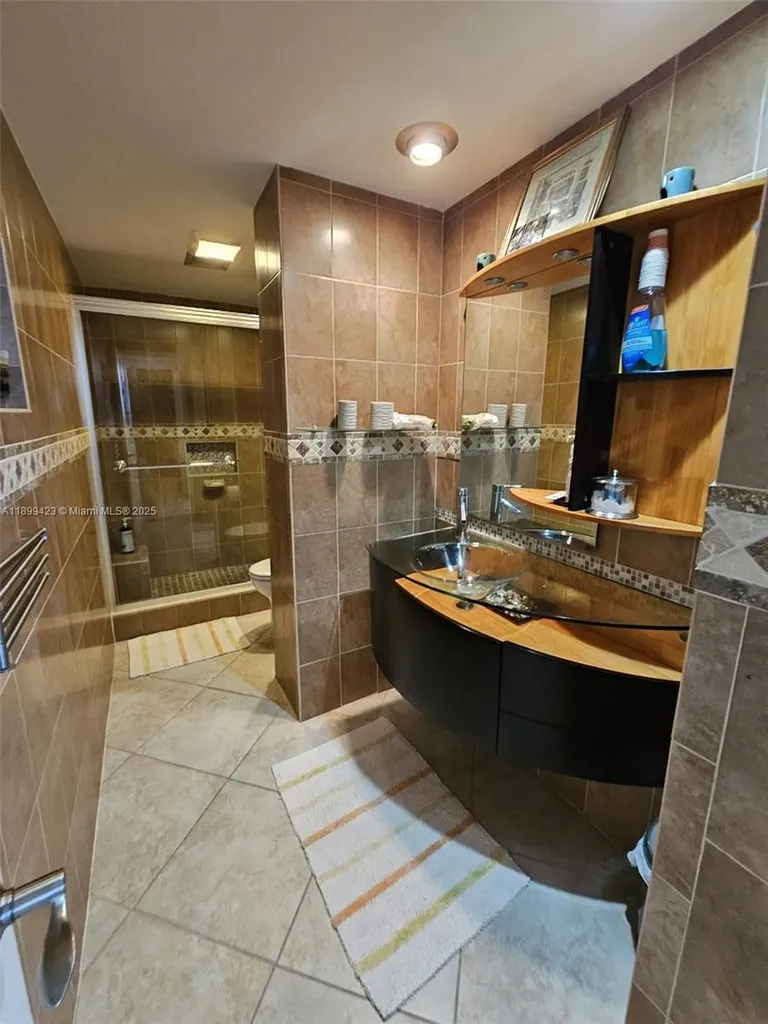 4200 Hillcrest Drive Hollywood FL 33021