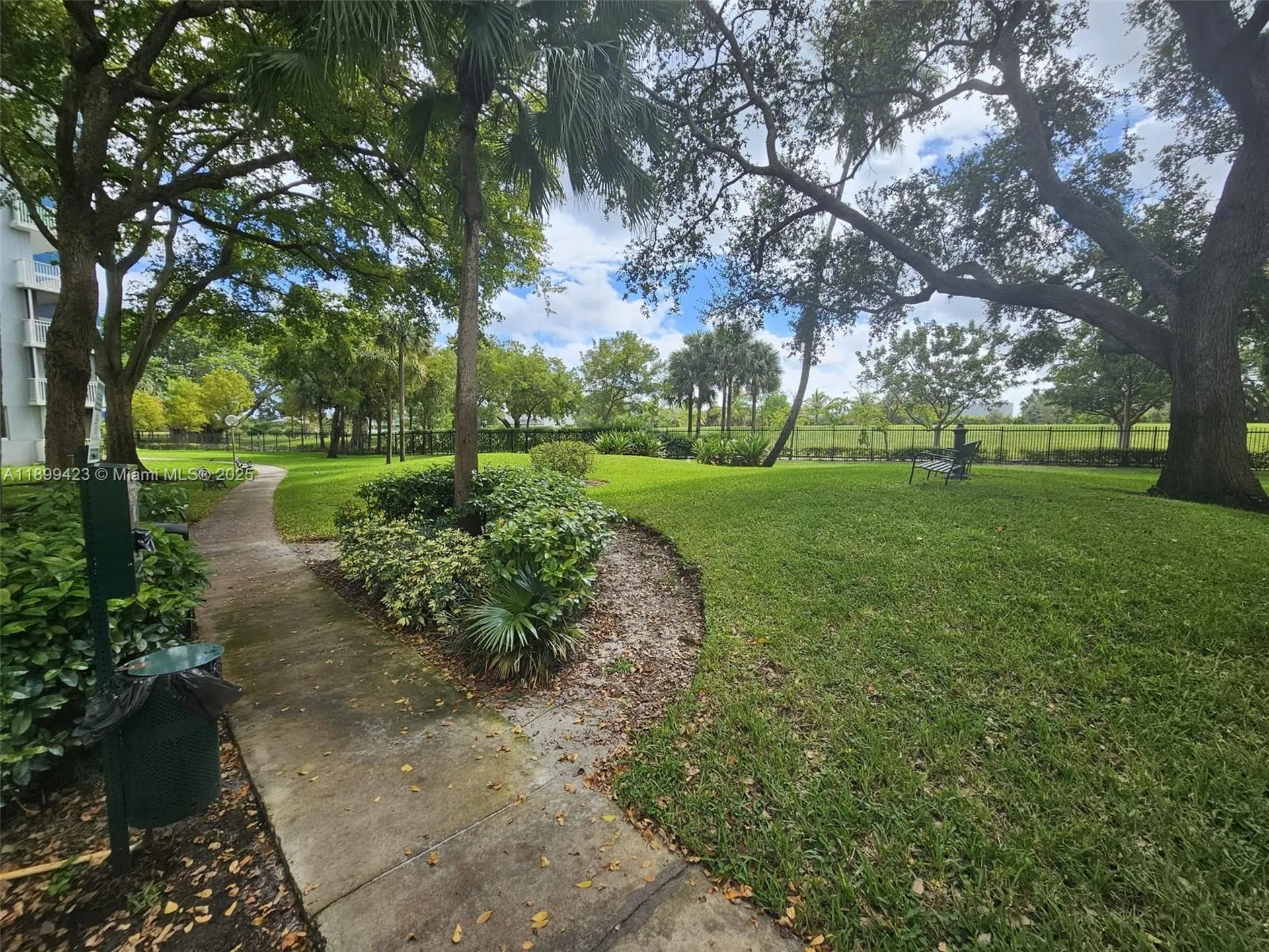4200 Hillcrest Drive Hollywood FL 33021