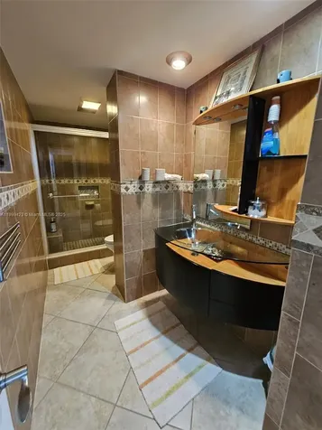 4200 Hillcrest Drive Hollywood FL 33021