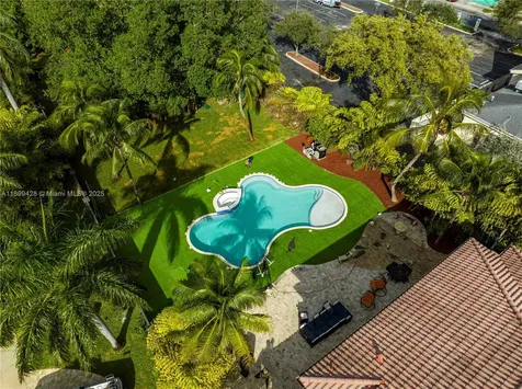 112 NW 14th Way Dania Beach FL 33004
