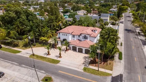 112 NW 14th Way Dania Beach FL 33004