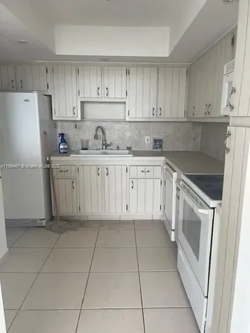 2025 NE 164th Street North Miami Beach FL 33162