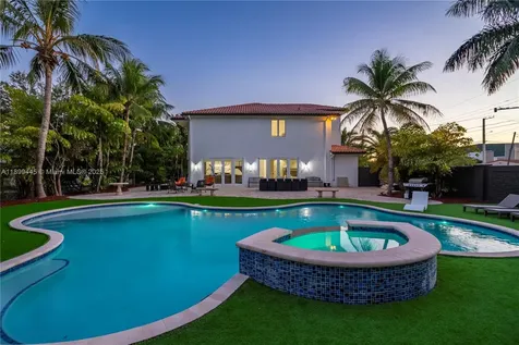 112 NW 14th Way Dania Beach FL 33004