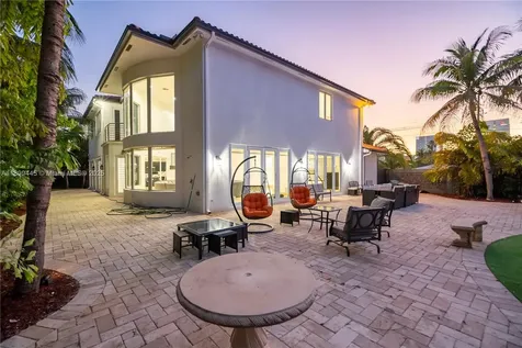 112 NW 14th Way Dania Beach FL 33004