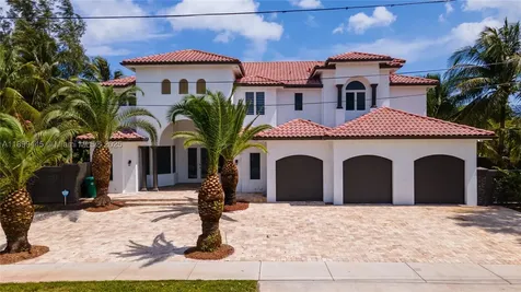 112 NW 14th Way Dania Beach FL 33004