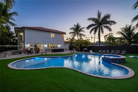 112 NW 14th Way Dania Beach FL 33004