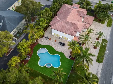 112 NW 14th Way Dania Beach FL 33004
