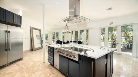 112 NW 14th Way Dania Beach FL 33004