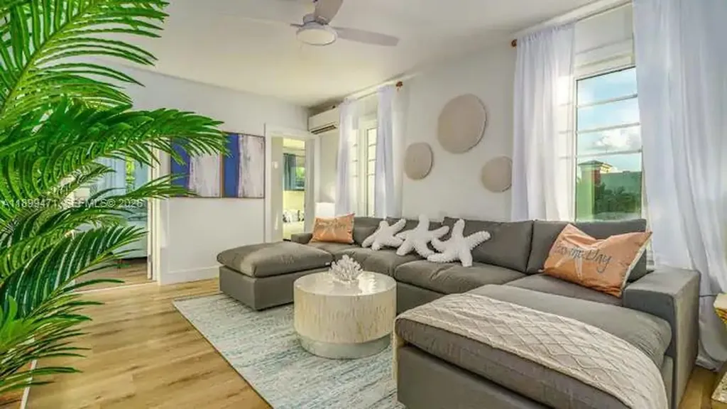 320 Polk Street Hollywood FL 33019