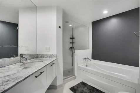 55 SE 6th Street Miami FL 33131